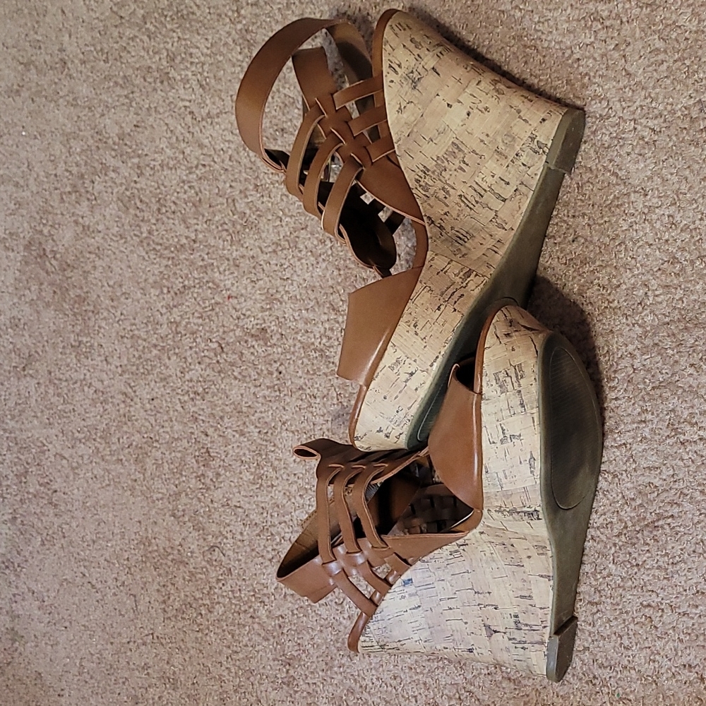 Sandals - Picture 3 of 8